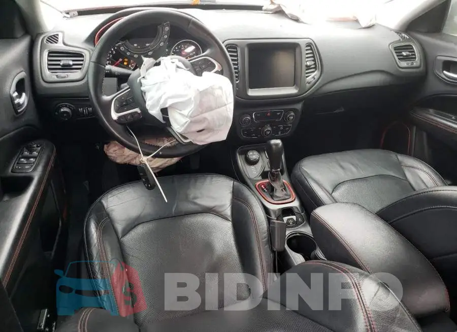 3C4NJDDB3HT635167 Photo# 8