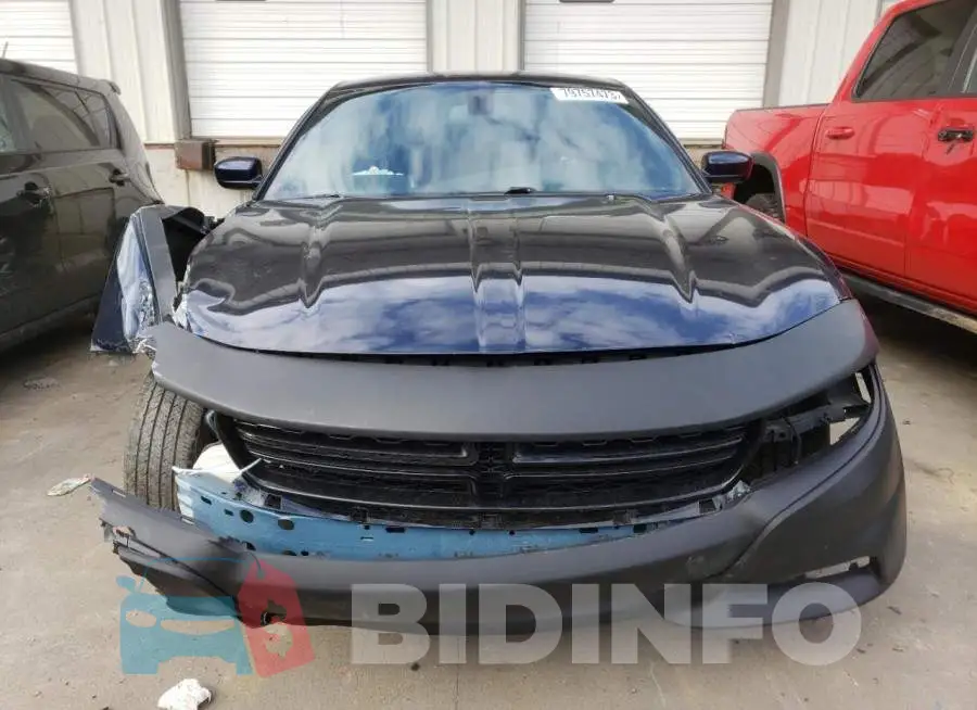 2C3CDXAG5FH819195 Photo# 5