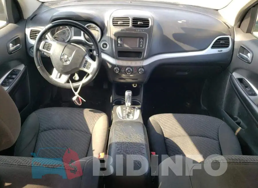 3C4PDCAB2HT696962 Photo# 8