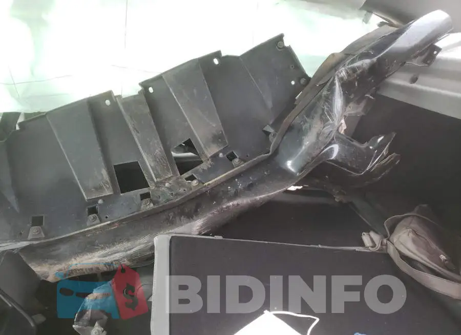 2G1115SLXF9131059 Photo# 12