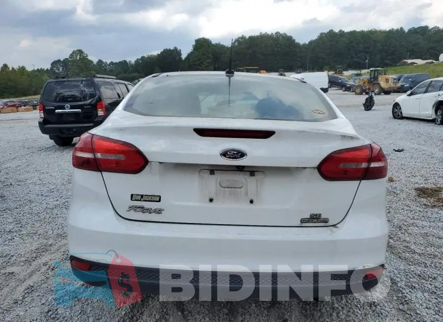 1FADP3F26GL310790 Photo# 6