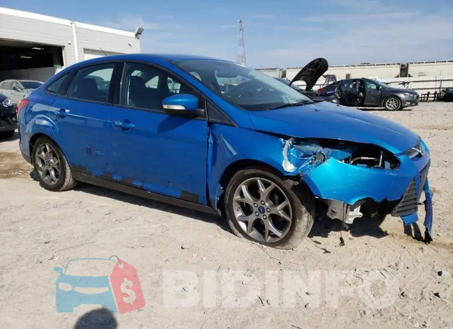 1FADP3F28EL405431 Photo# 4