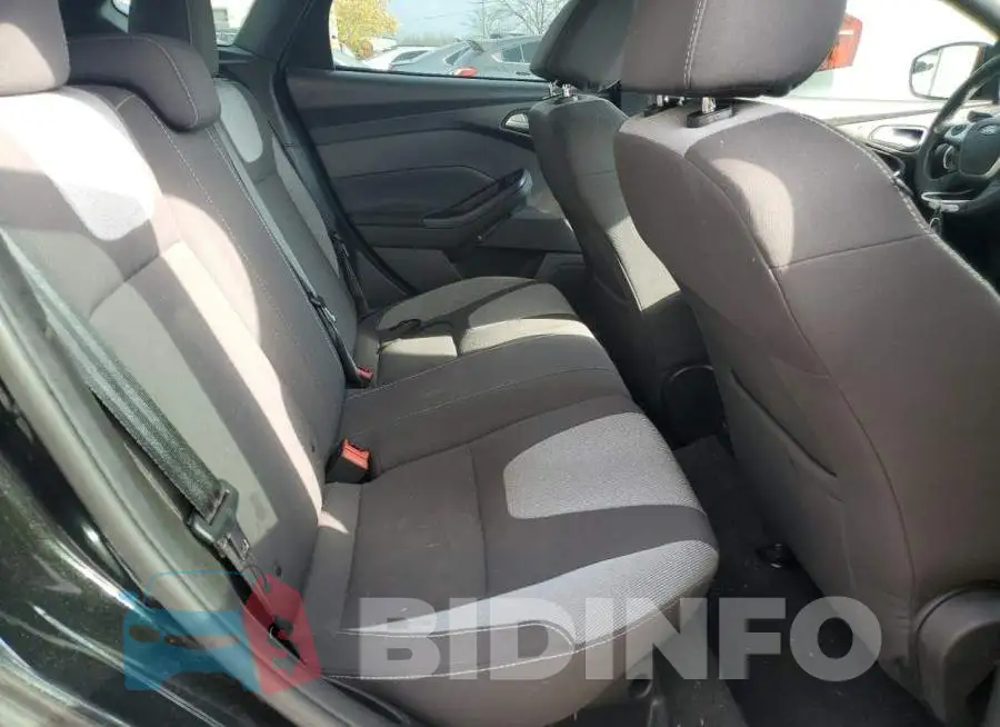 1FADP3L95EL245493 Photo# 10