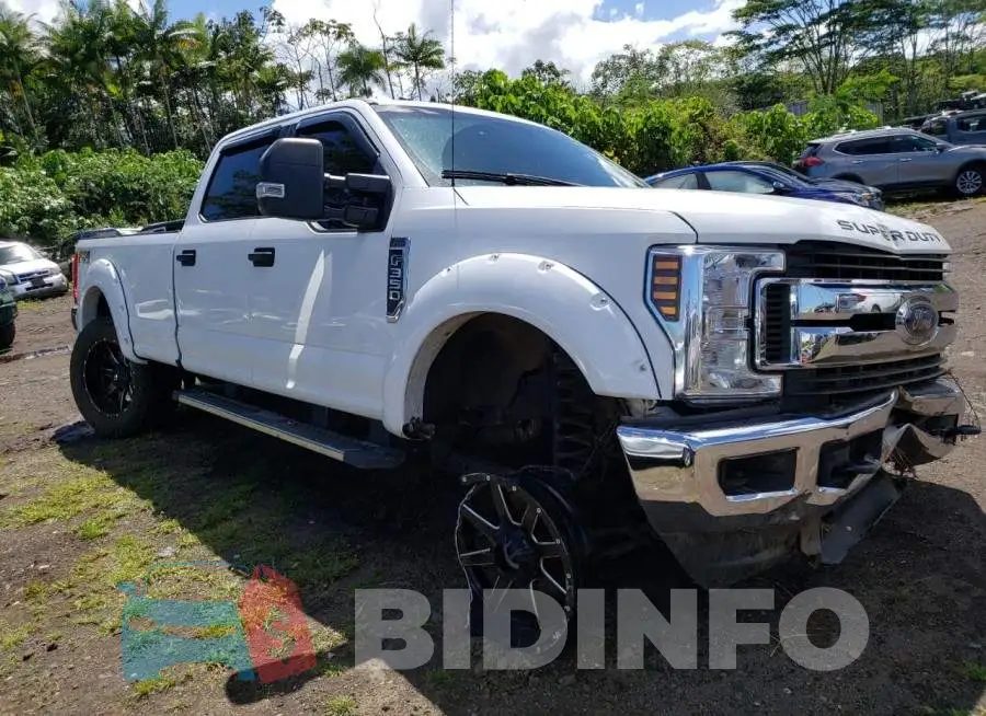 1FT8W3B68JEB76769 Photo# 4