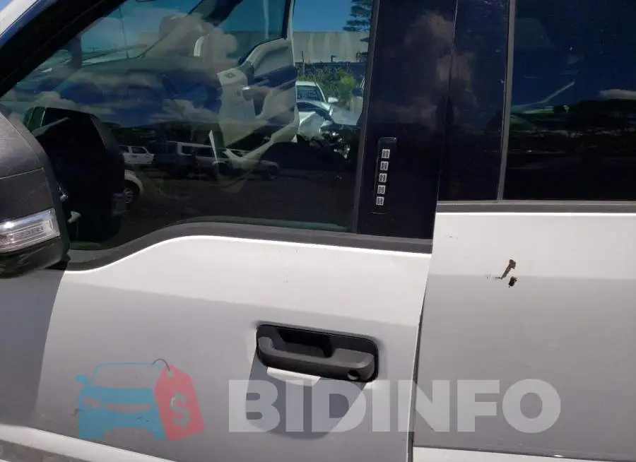 1FT8W3B68JEB76769 Photo# 7