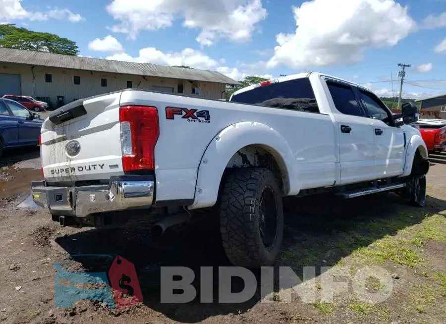 1FT8W3B68JEB76769 Photo# 3