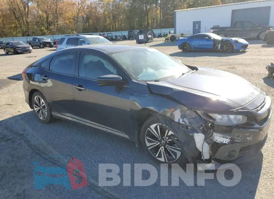 19XFC1F75HE210298 Photo# 4