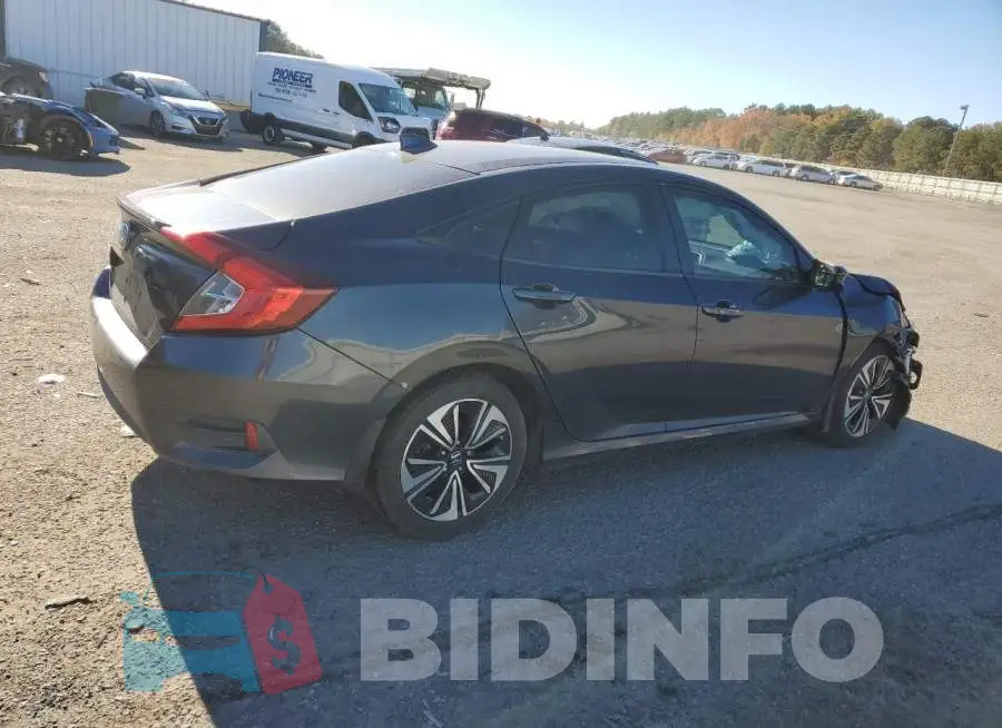 19XFC1F75HE210298 Photo# 3