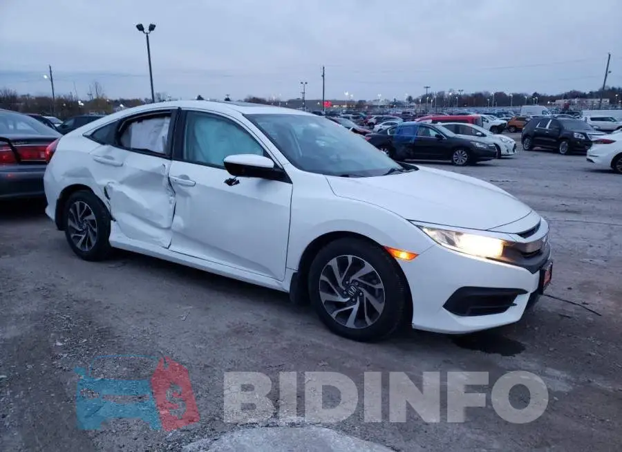19XFC2F72HE021565 Photo# 4