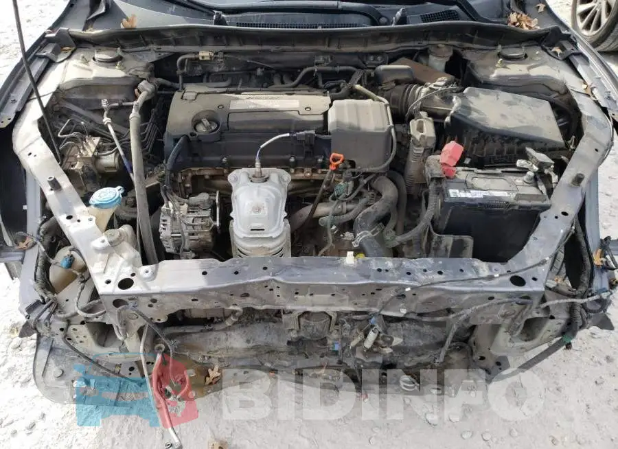 1HGCR2F37FA227044 Photo# 11