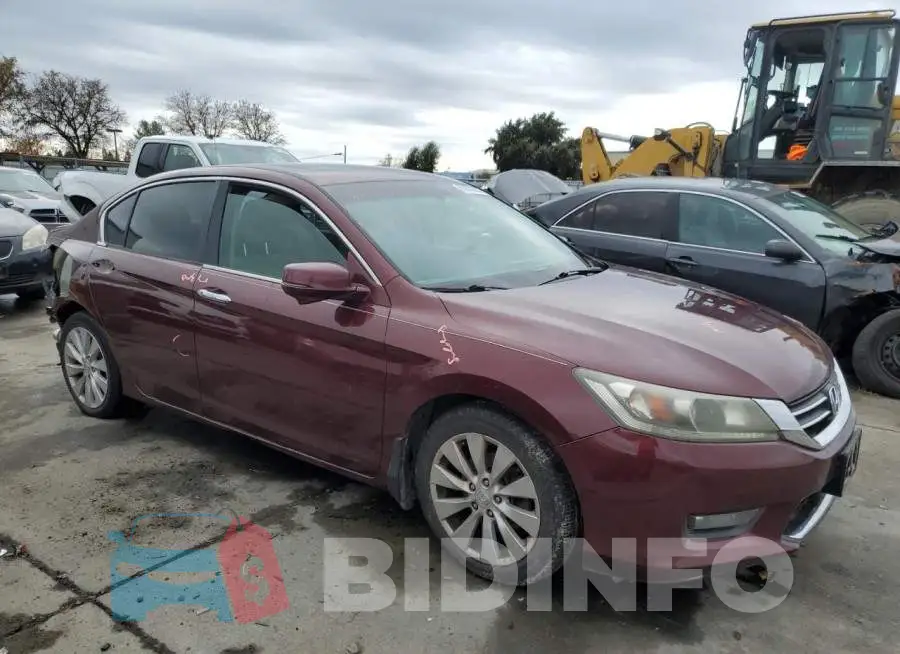1HGCR2F7XEA176883 Photo# 4