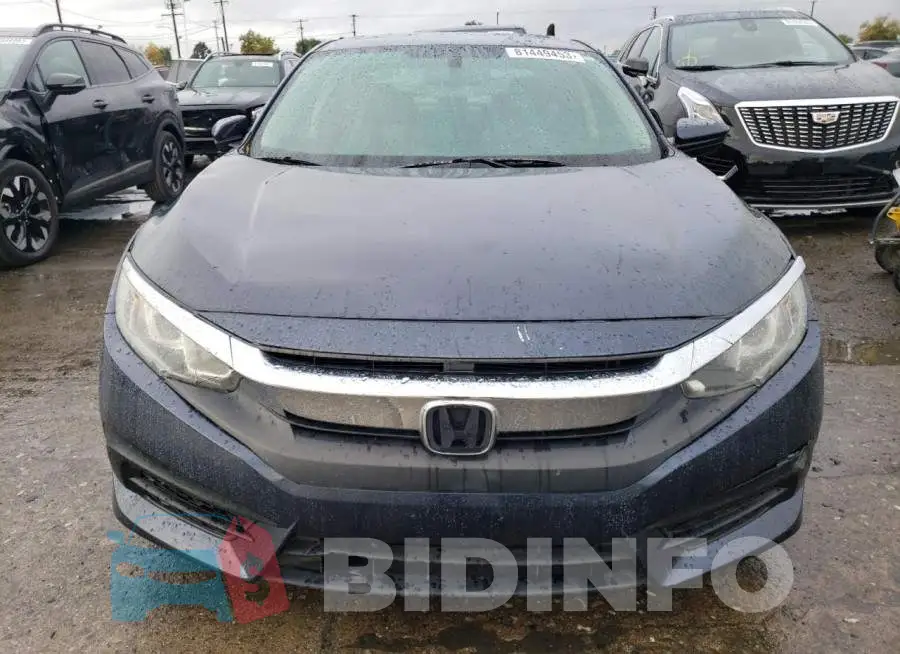 2HGFC1F71HH642800 Photo# 5