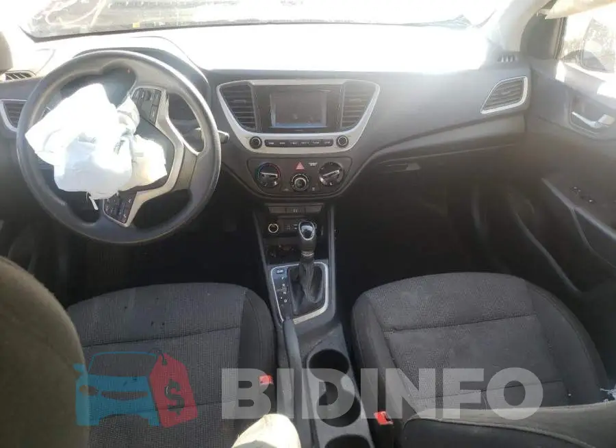 3KPC24A34KE051177 Photo# 8