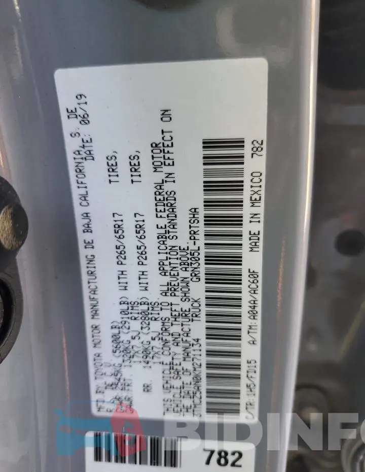3TMCZ5AN0KM271134 Photo# 12