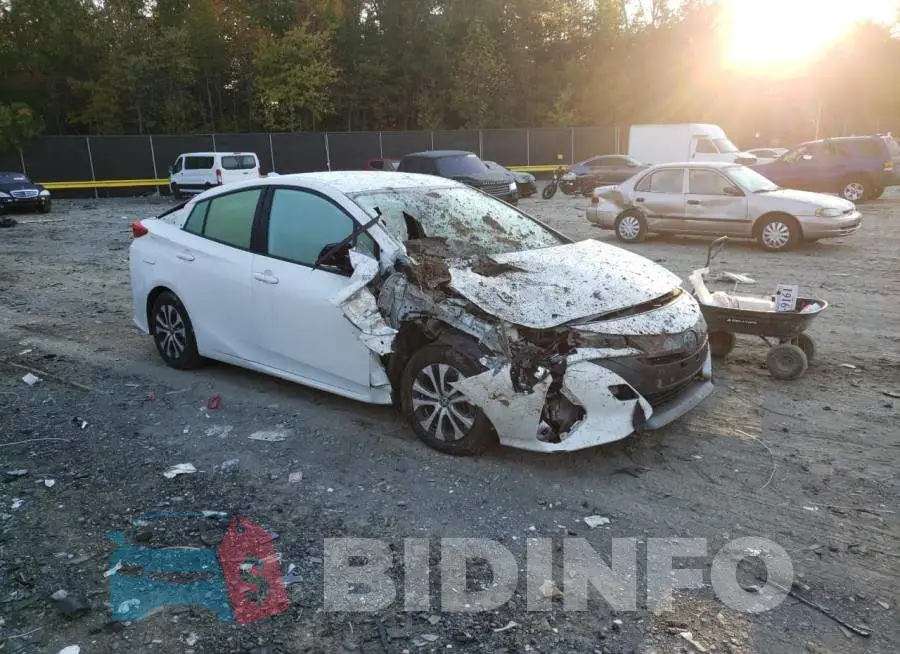 JTDKAMFP9M3165633 Photo# 4