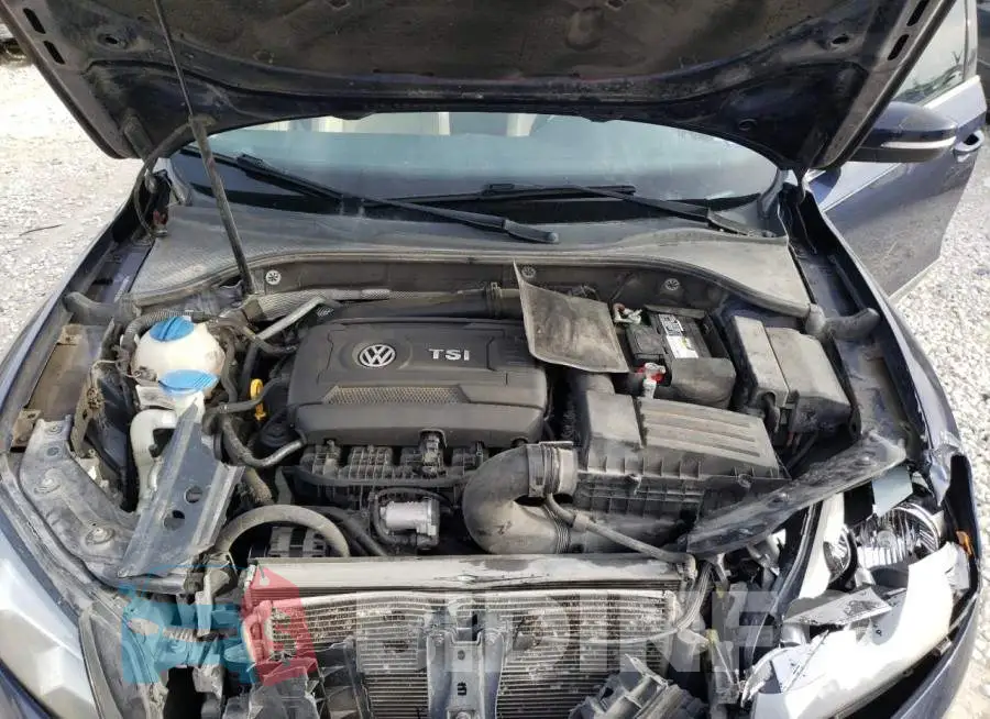 1VWBS7A38FC014303 Photo# 11