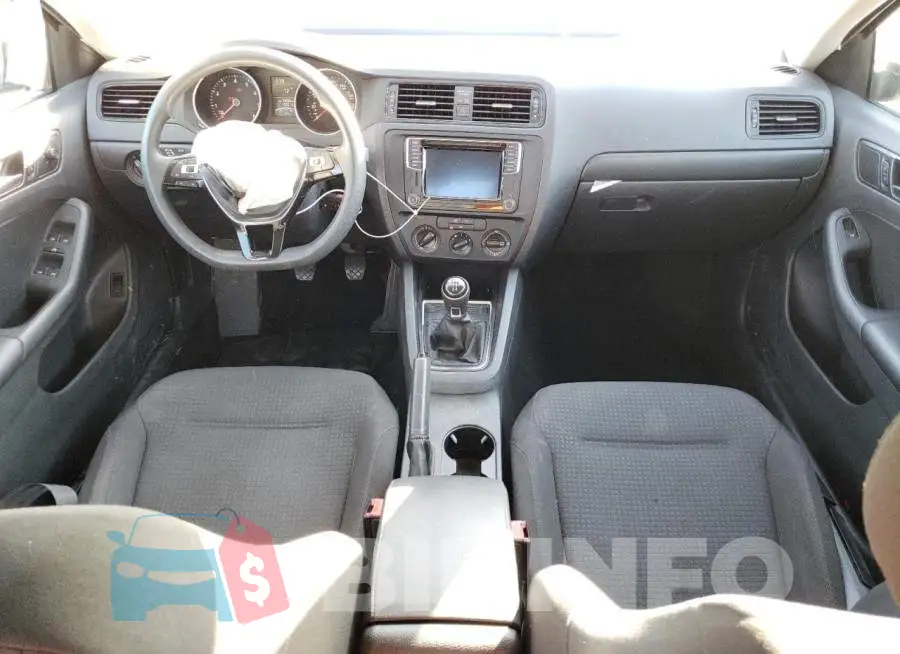 3VW167AJ9GM383721 Photo# 8