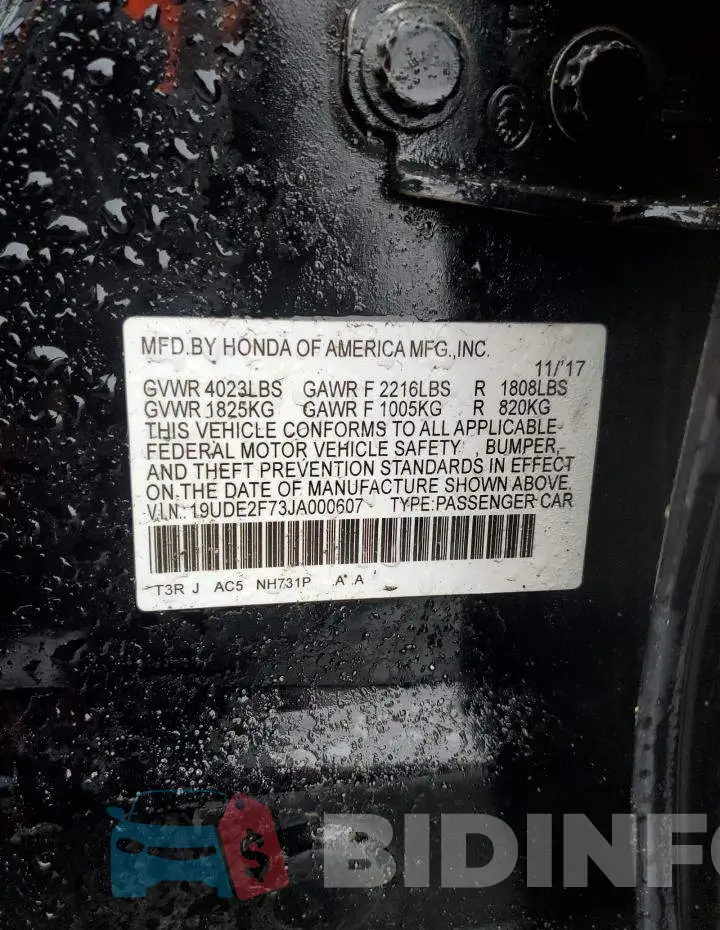 19UDE2F73JA000607 Photo# 13