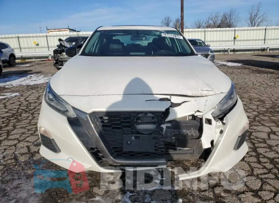 1N4BL4CV4KC130448 Photo# 5