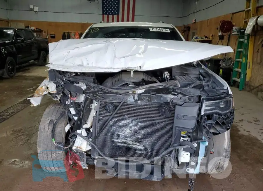 1C4RJFBT2KC595465 Photo# 5