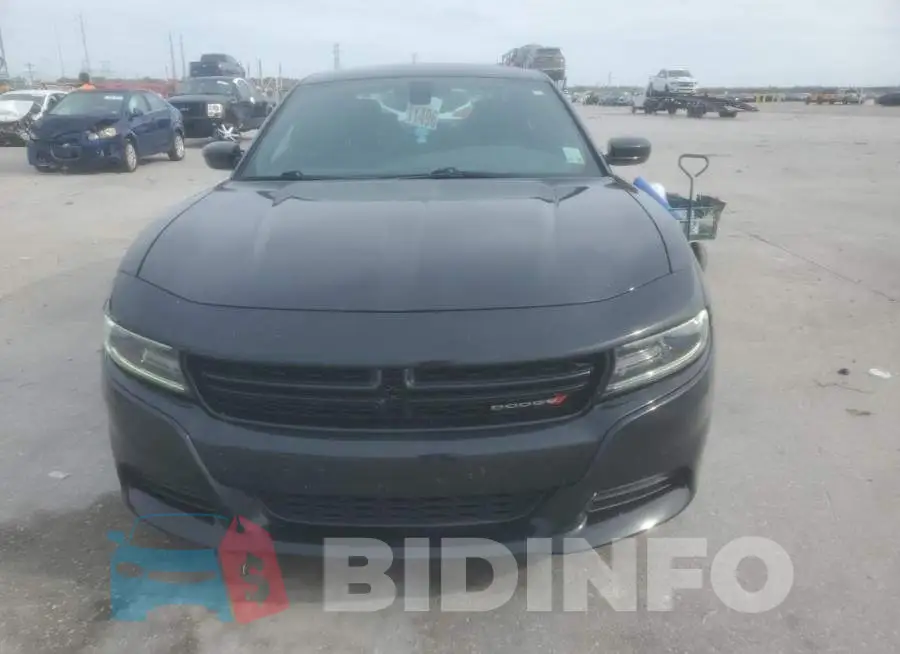 2C3CDXBG3JH180516 Photo# 5