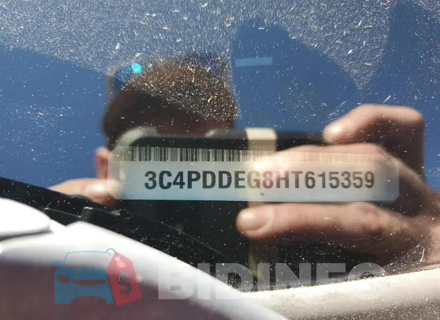 3C4PDDEG8HT615359 Photo# 14
