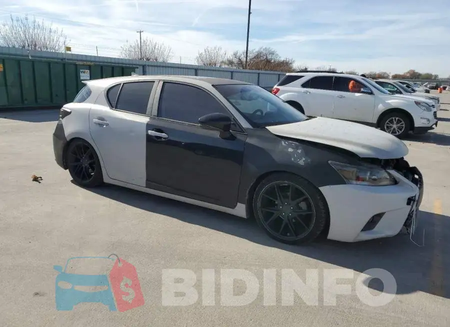 JTHKD5BH9F2211187 Photo# 4
