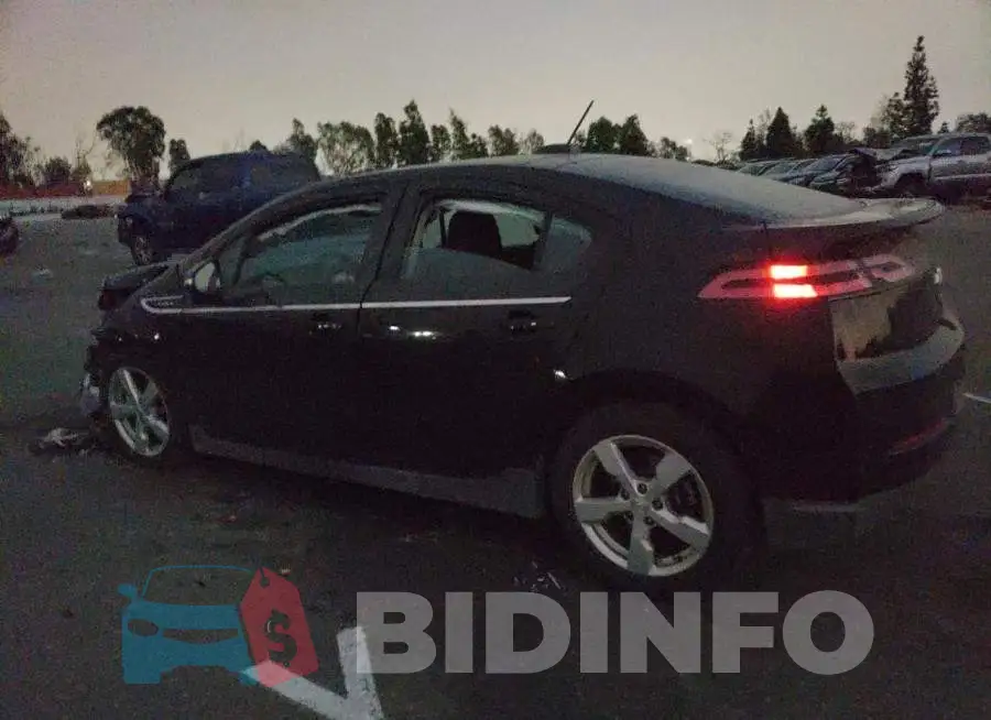 1G1RC6E46FU109750 Photo# 2