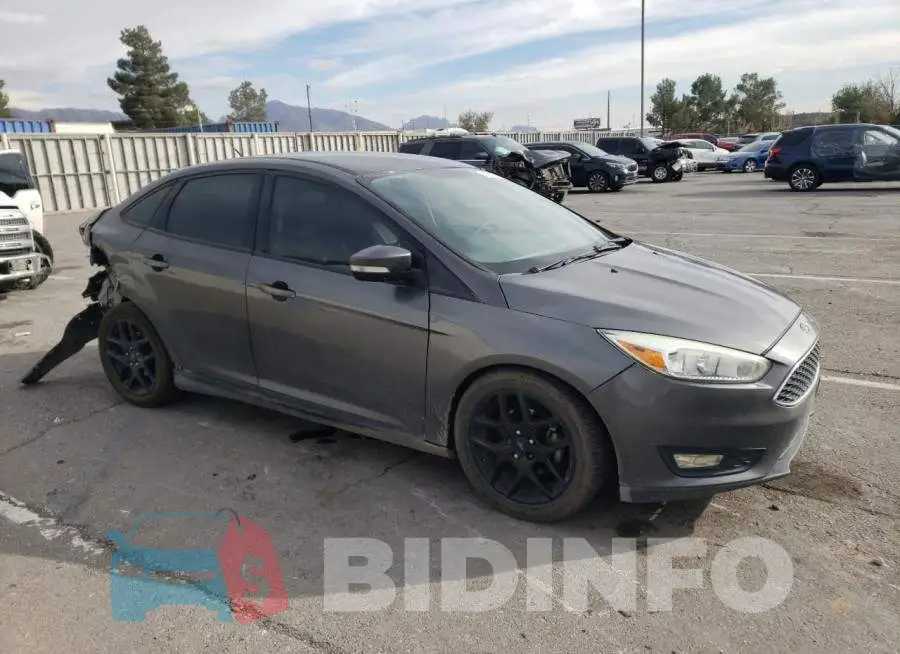 1FADP3F26GL302334 Photo# 4