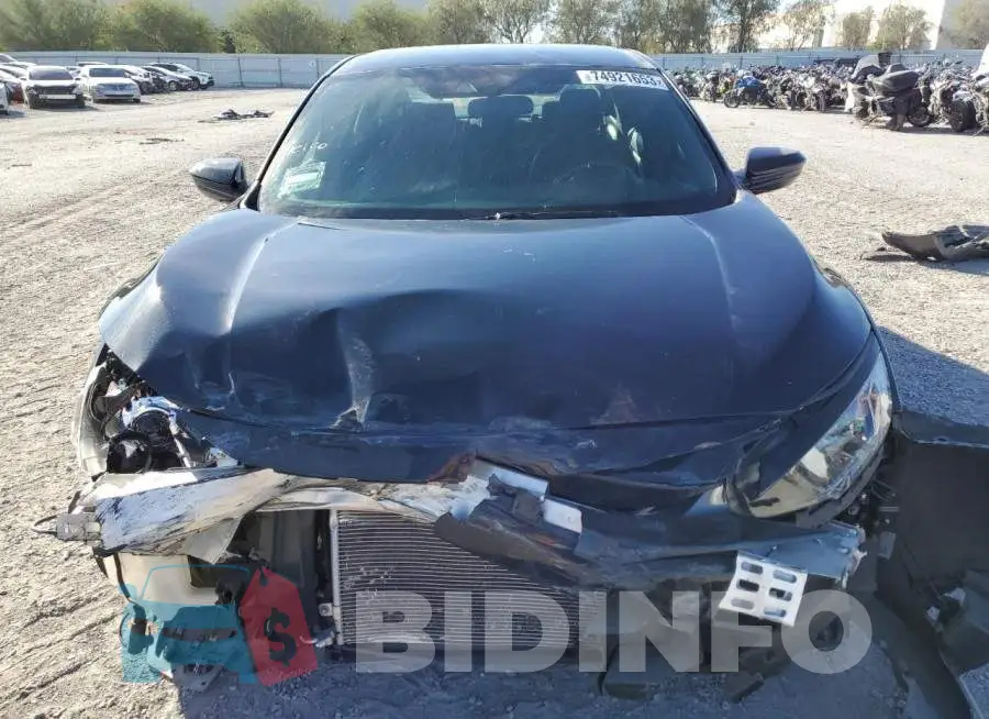 19XFC2F82LE210170 Photo# 5