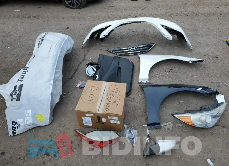 5NPEC4AC3EH819124 Photo# 12