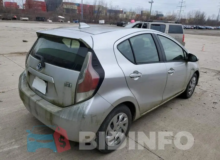 JTDKDTB33F1579896 Photo# 3