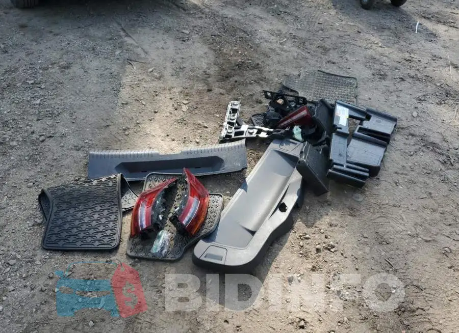 3VWC57BU6KM222529 Photo# 12