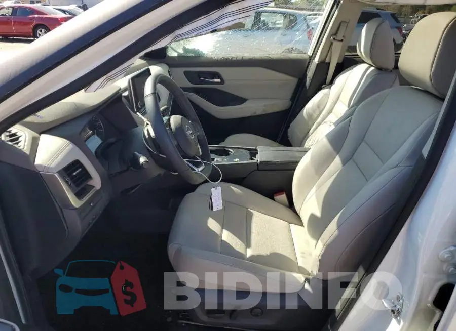 5N1BT3BA2PC807017 Photo# 7