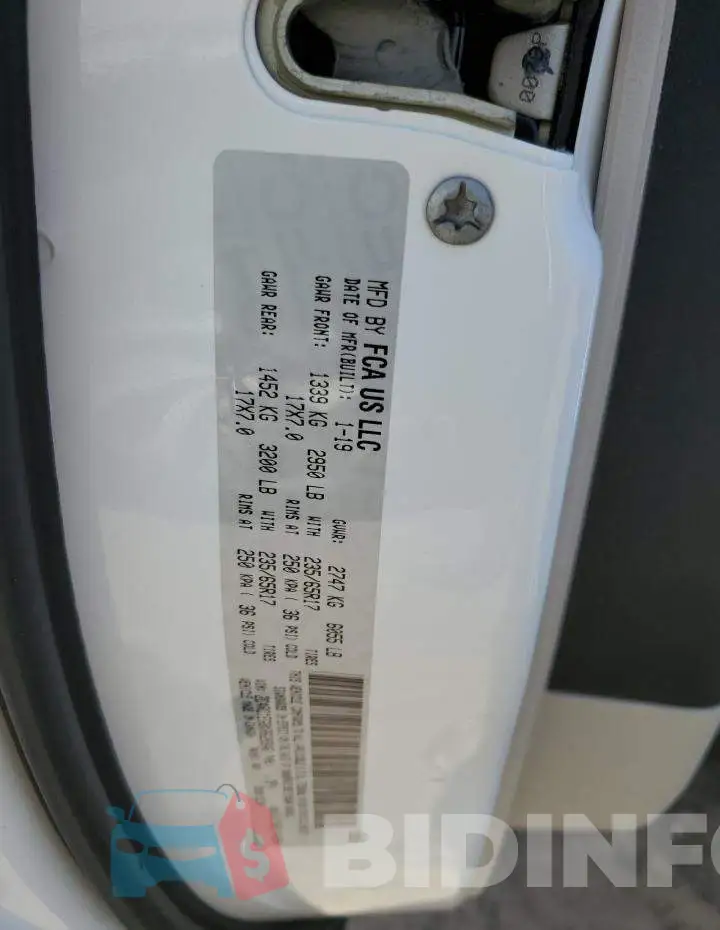 2C4RC1EG8KR629346 Photo# 13