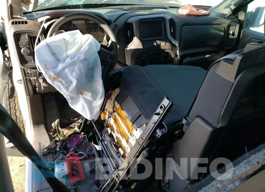 3GCNWAEF6MG357286 Photo# 8