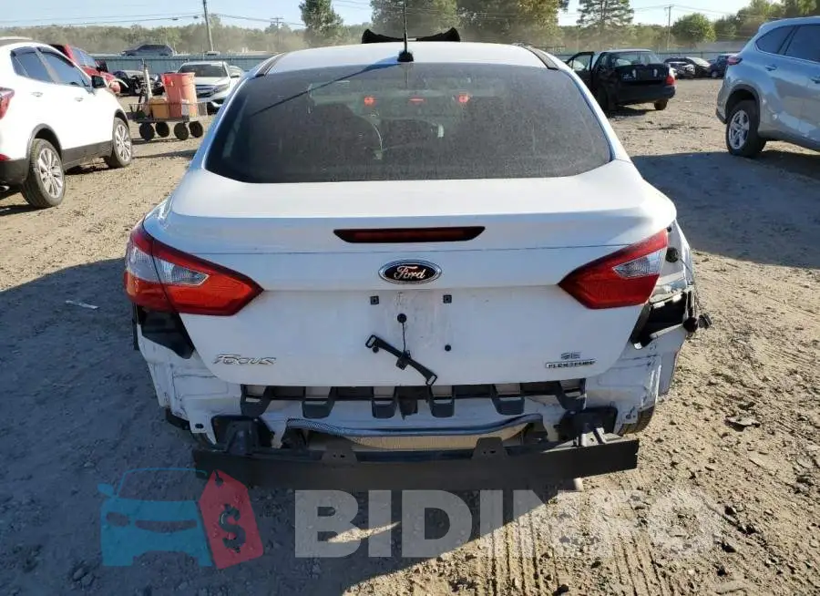 1FADP3F24EL458045 Photo# 6