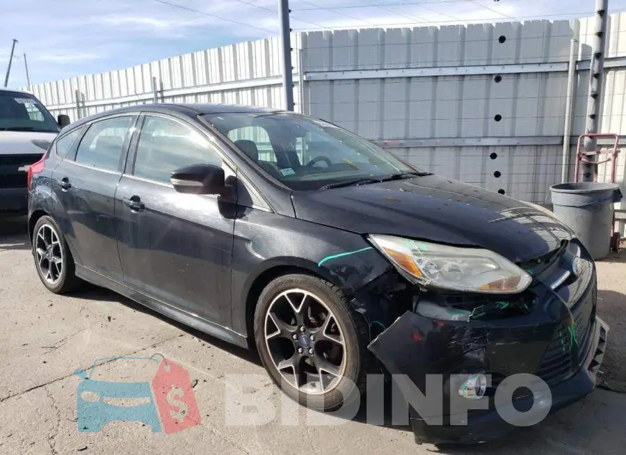 1FADP3K20EL187815 Photo# 4