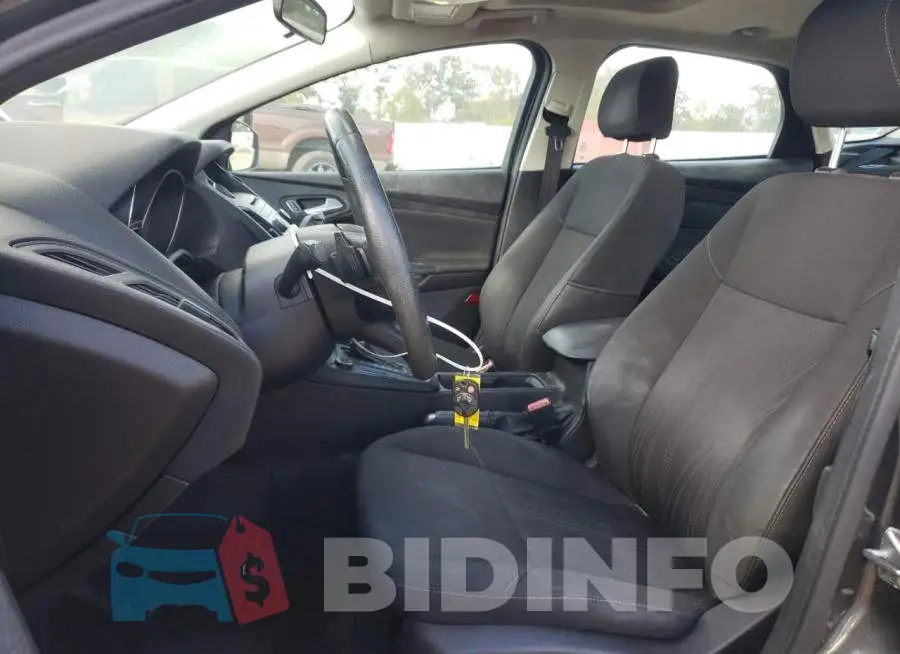 1FADP3K28GL268371 Photo# 7