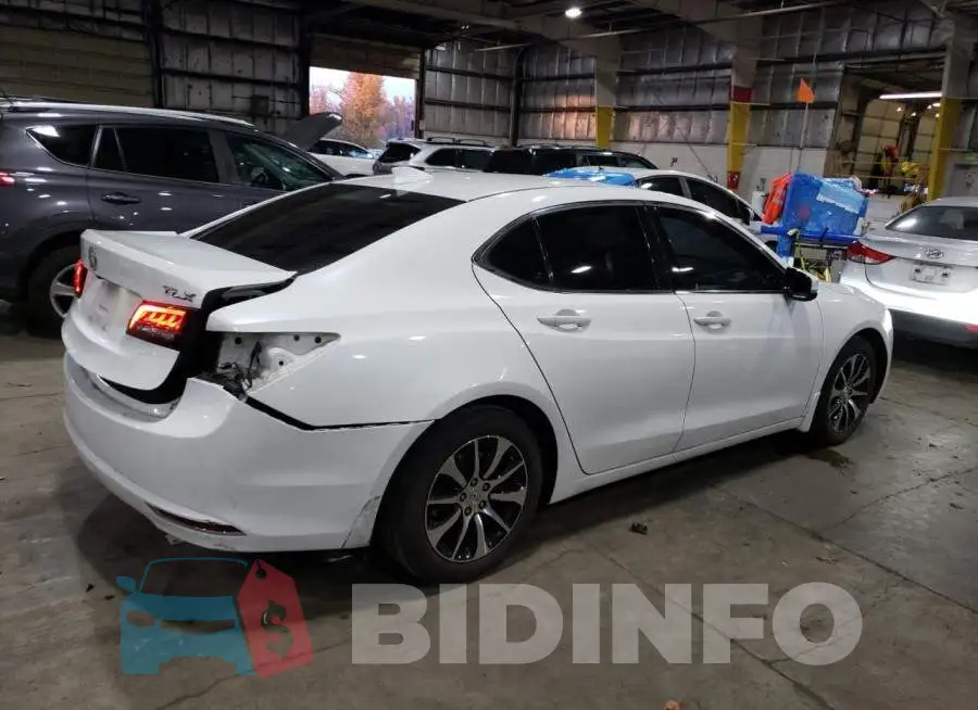 19UUB1F30FA024323 Photo# 3