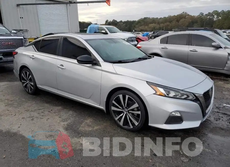 1N4BL4CV1KC131752 Photo# 4