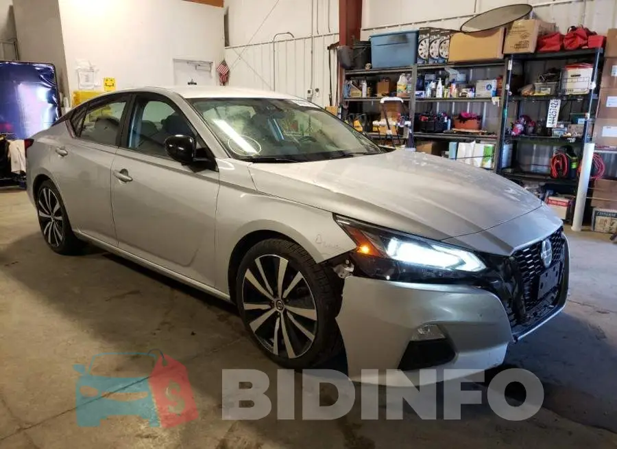 1N4BL4CV9KC152073 Photo# 1