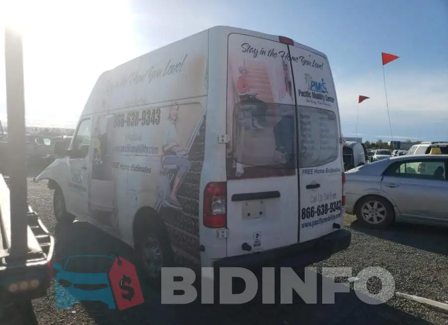 1N6BF0LY9EN104082 Photo# 2