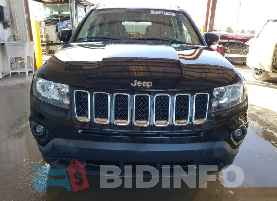 1C4NJCBA1HD147846 Photo# 5