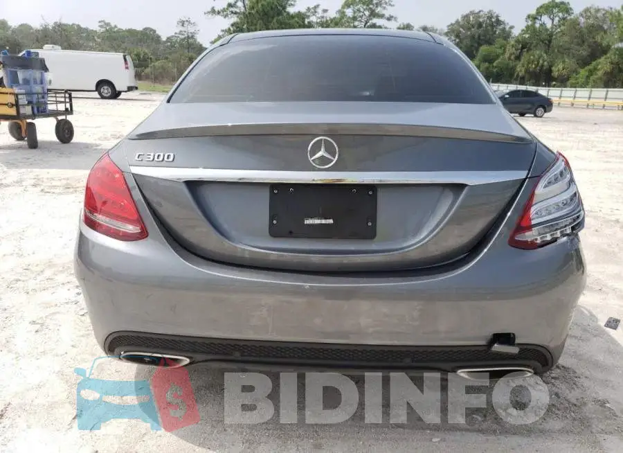 WDDWF4JB8JR415005 Photo# 6