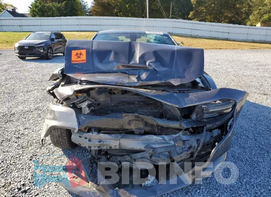 2C3CDXJG7FH832661 Photo# 5
