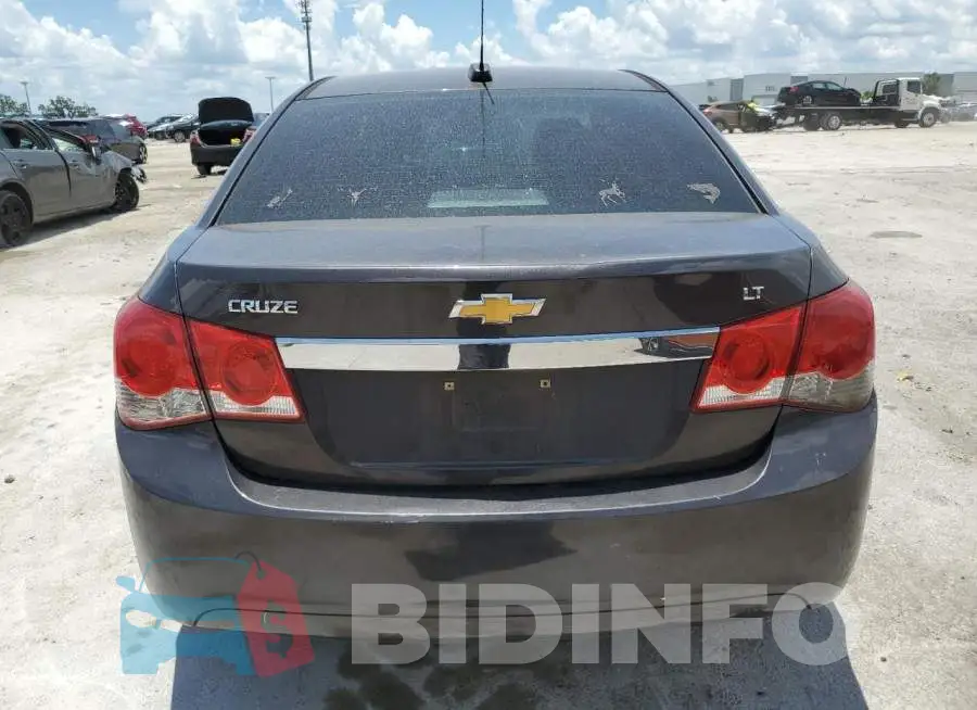 1G1PE5SB2F7172020 Photo# 6
