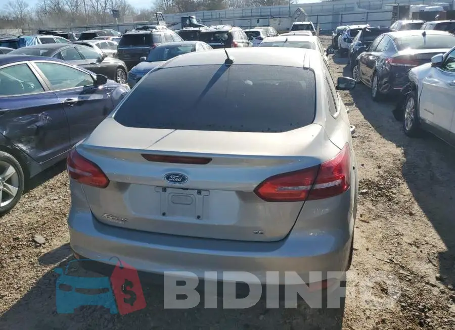 1FADP3F25JL204516 Photo# 6