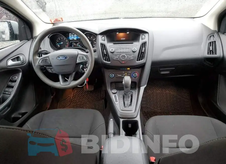 1FADP3F28HL289085 Photo# 8