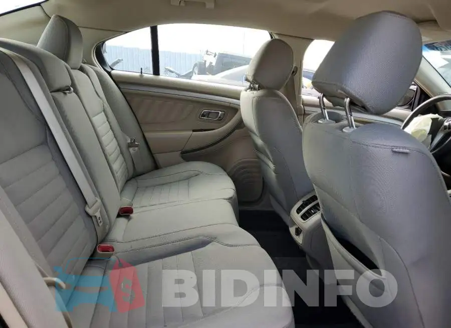 1FAHP2D85HG126261 Photo# 10